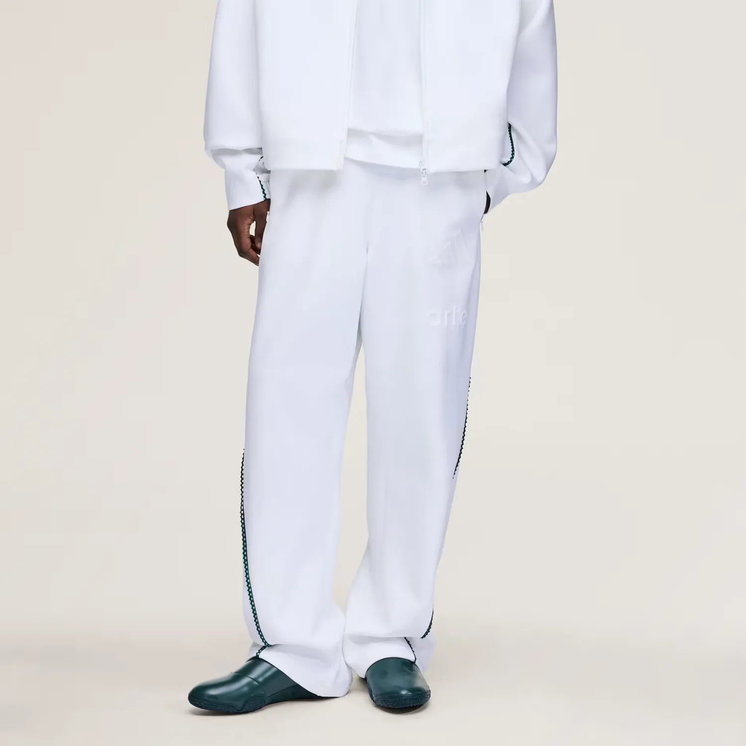 Штаны спортивные мужские ARTE ANTWERP Z.N.E. FW25 Adidas, White/Scarlet — фото 4