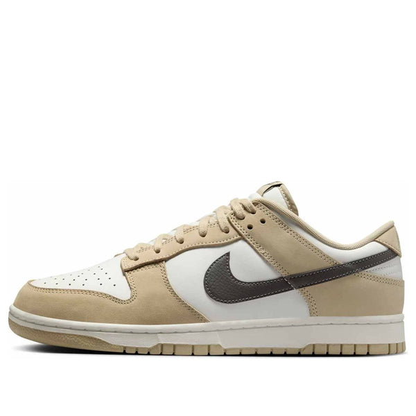

Кроссовки dunk low Nike, коричневый