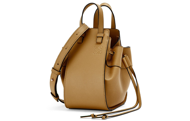 LOEWE Кожаная сумка Хамок мини женская рыжая — фото 4