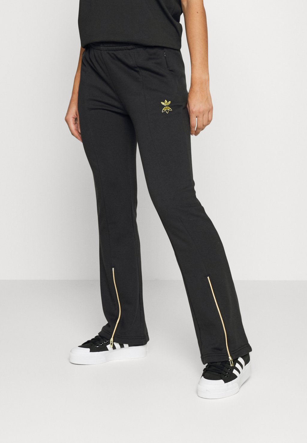 

Спортивные штаны TRACK PANTS Adidas Originals, черный