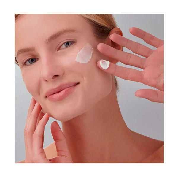 Крем для лица SPF FARMA DORSCH Crema Retinol + Vitamin C — фото 4