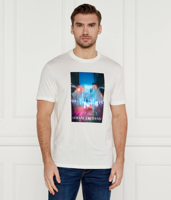 

Футболка Armani Exchange Regular Fit с рисунком, белый