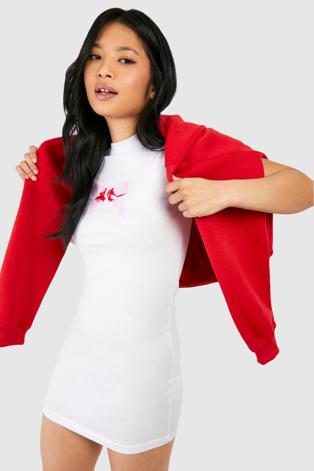 

Миниатюрное платье с принтом Petite и бантом boohoo, белый