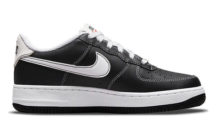 

Кроссовки Nike Air Force 1 Low S50 Black White Black Sail GS