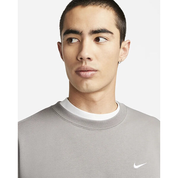 Толстовка Nike Solo Swoosh French Terry Crew Neck Top 'Grey', серый — фото 2