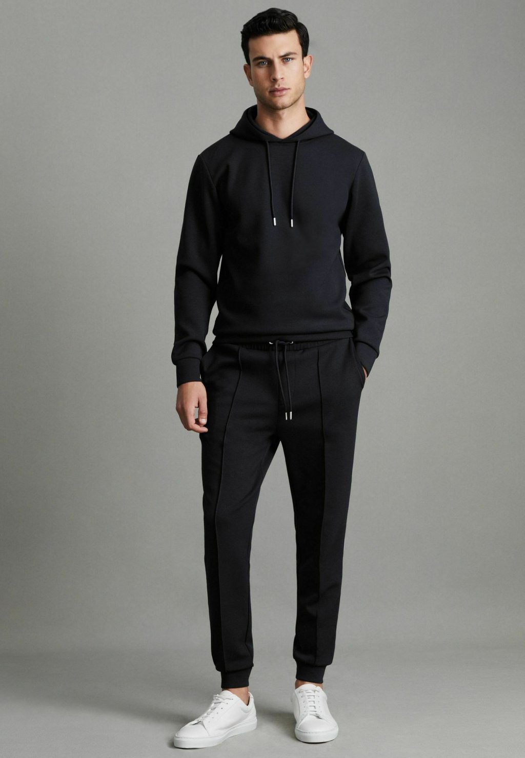 

Спортивные брюки Reiss, темно-синий