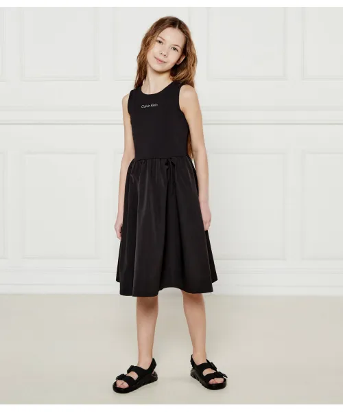 

Платье Calvin Klein Jeans, черный