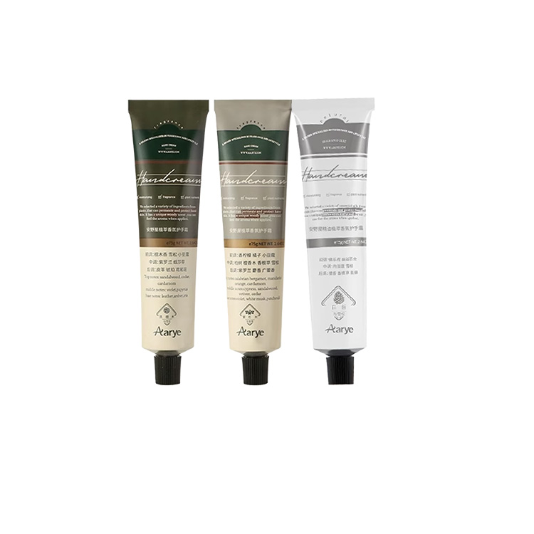 

Крем для рук с альфа-гидроксикислотами, эфирными маслами и ароматическими смесями, 75 г*3 AARYE