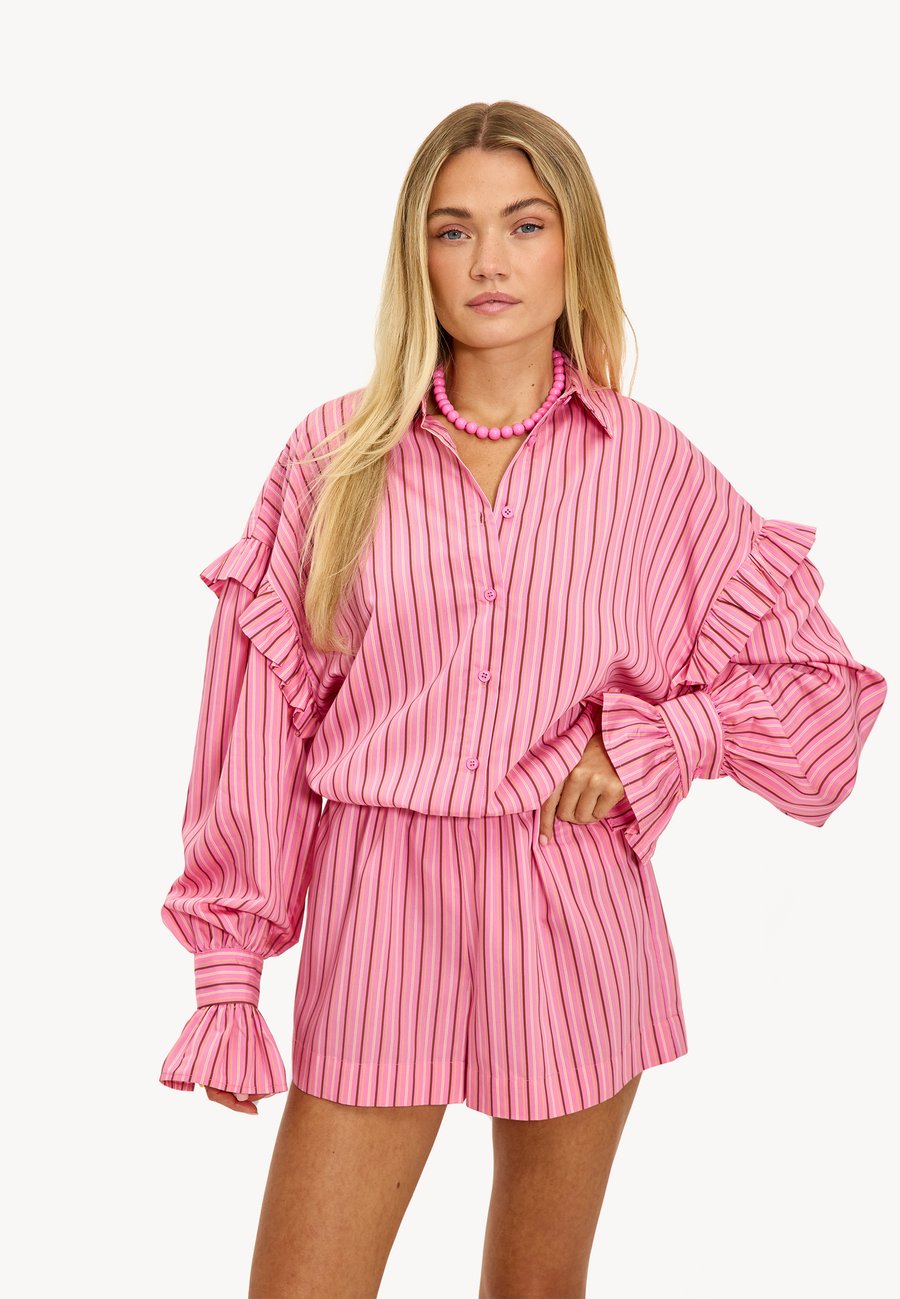 

Шорты LOAVIES Shorts, Stripes Pink Dark/Berry