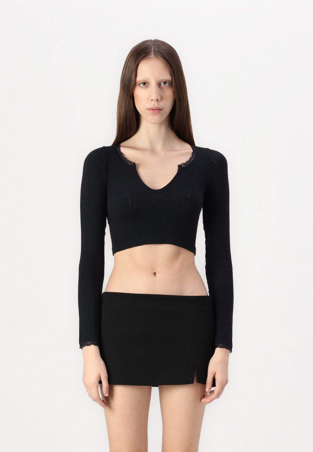 

Топ с длинными рукавами GOING FOR GOLD POINTELLE BDG Urban Outfitters, черный