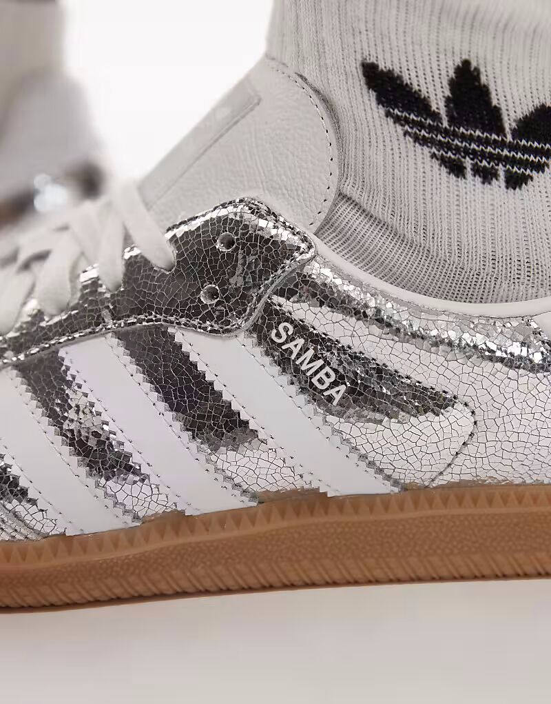Кроссовки Adidas Originals Samba OG цвета металлик серебристый — фото 4