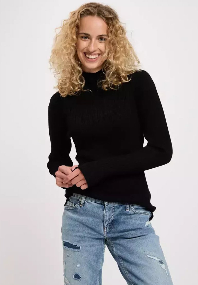 

Джемпер Cross Jeans, черный