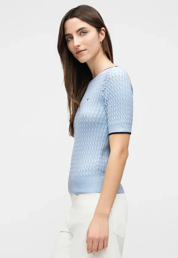 Джемпер Tommy Hilfiger Fine cable boat neck, цвет нежно-голубой — фото 4