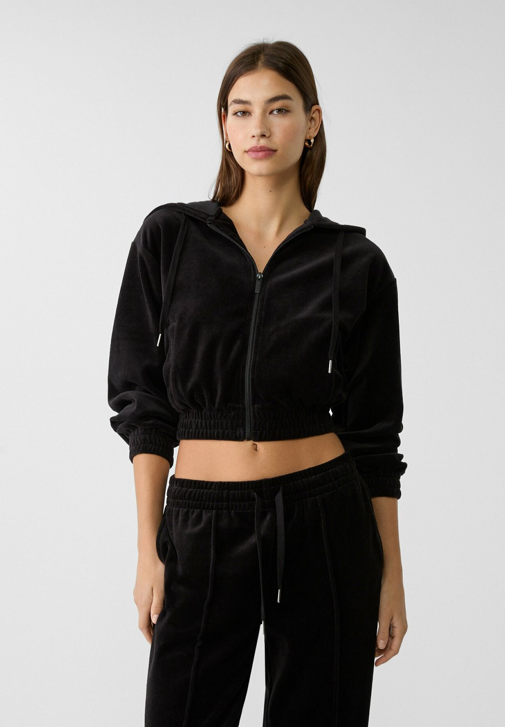 

Толстовка на молнии HOODIE Stradivarius, черный