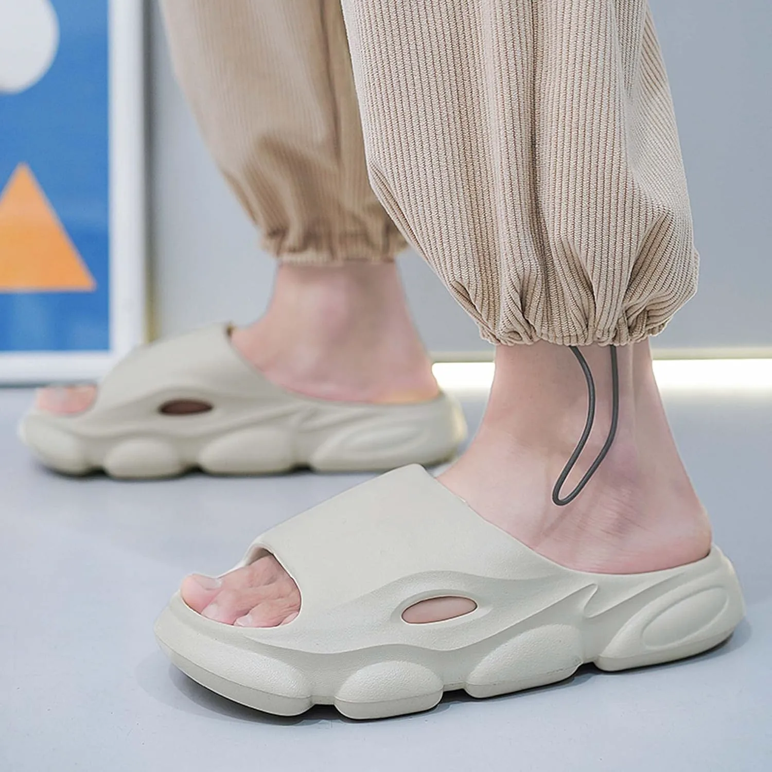 Летние мужские сандалии однослойные тапочки спортивные дышащие удобные мягкие противоскользящие с толстой подошвой износостойкие однотонные уличные модные повседневные Generic, хаки — фото 4