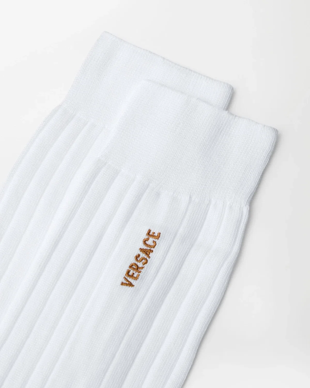 Вышитые хлопковые ребристые носки VERSACE, белый — фото 2