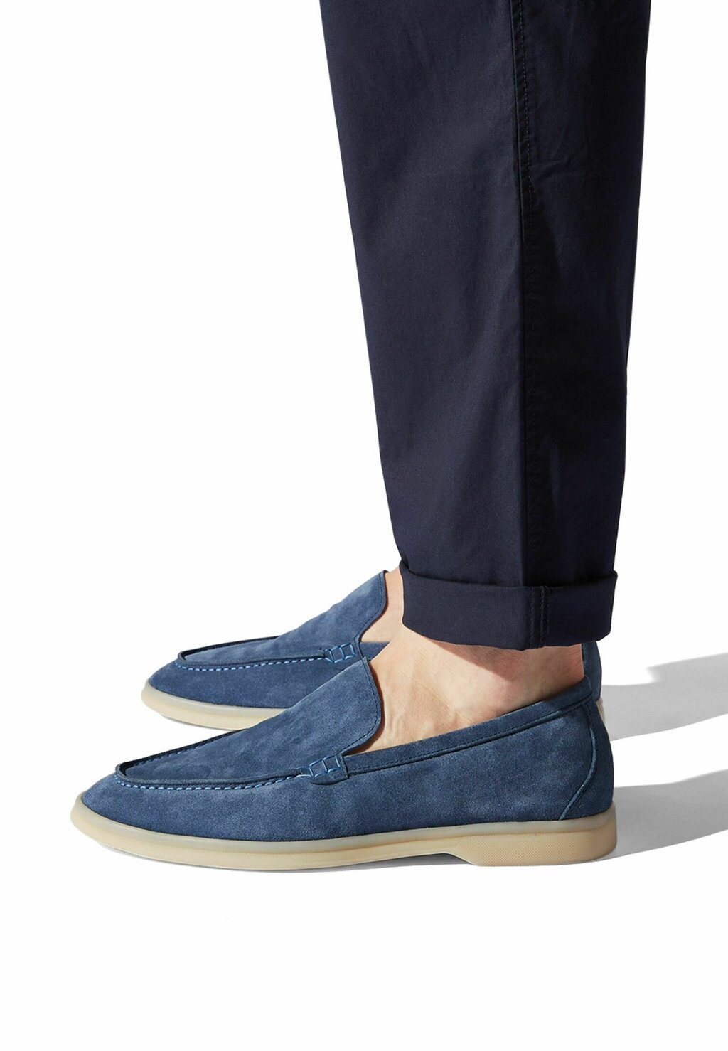 

Туфли без шнурков Ludovico Scarosso, цвет steel blue suede