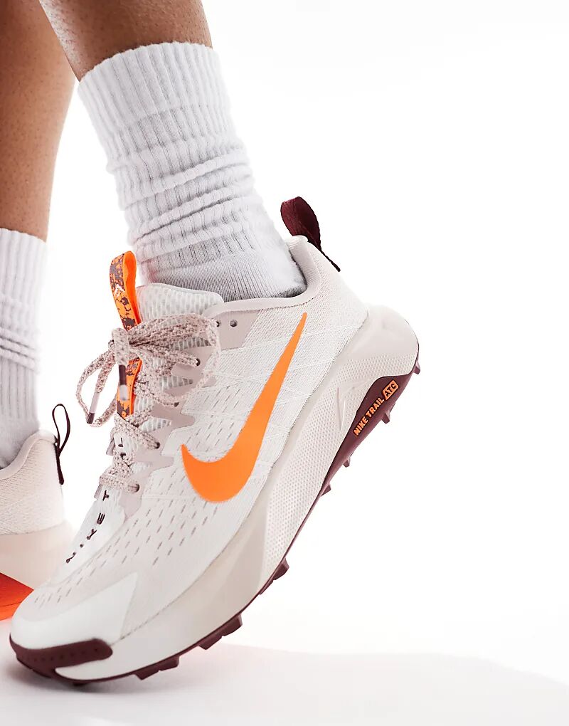 Кроссовки Nike Running ReactX Wildhorse 10 в кремово-белом и красном цветах — фото 4