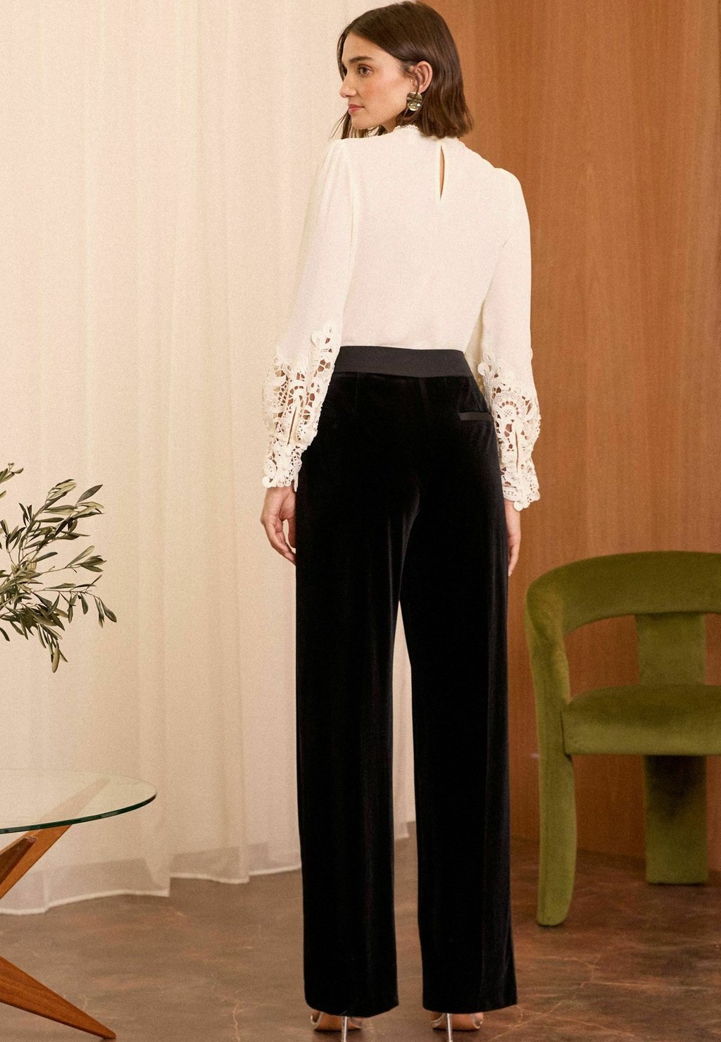 

Брюки REGULAR FIT Love & Roses, черный