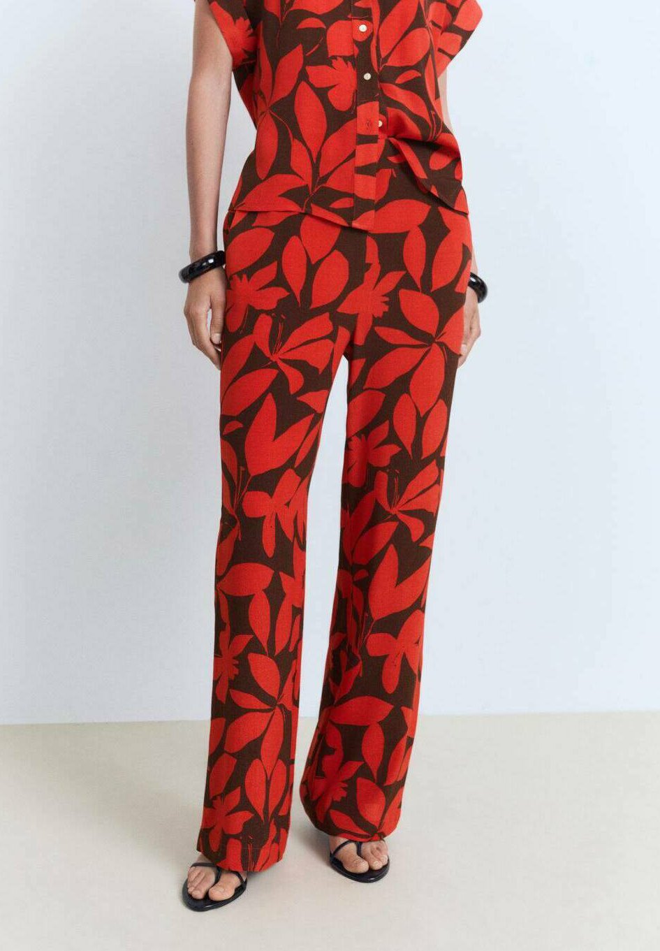 

Брюки FLOWY PRINTED Mango, красный