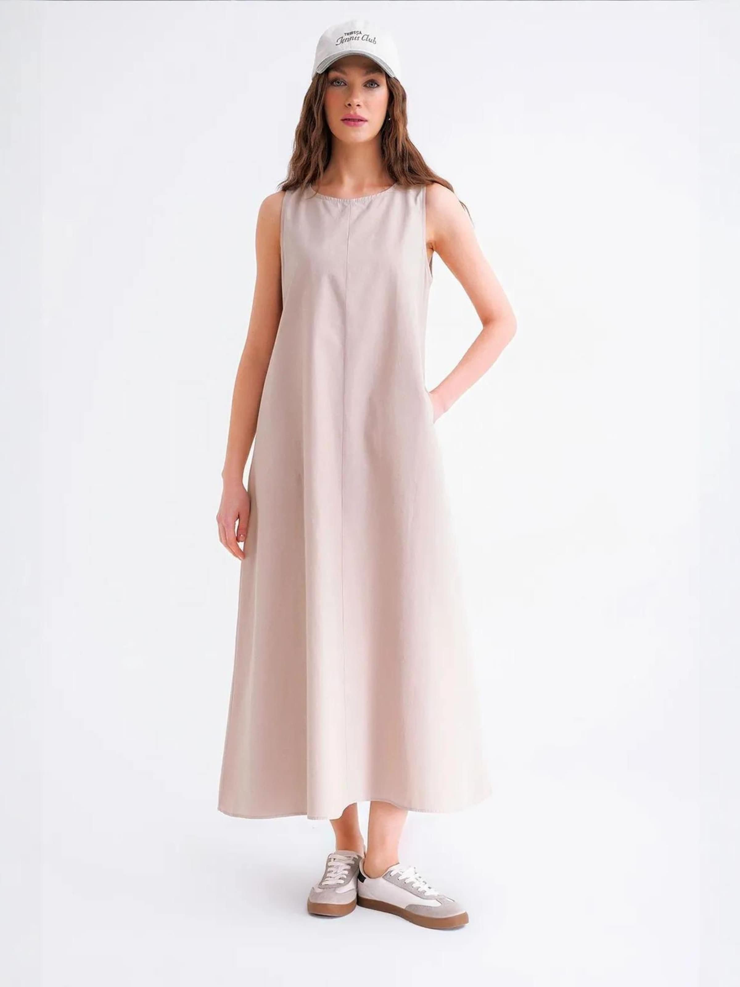 

MixRay Платье в цвете Nude