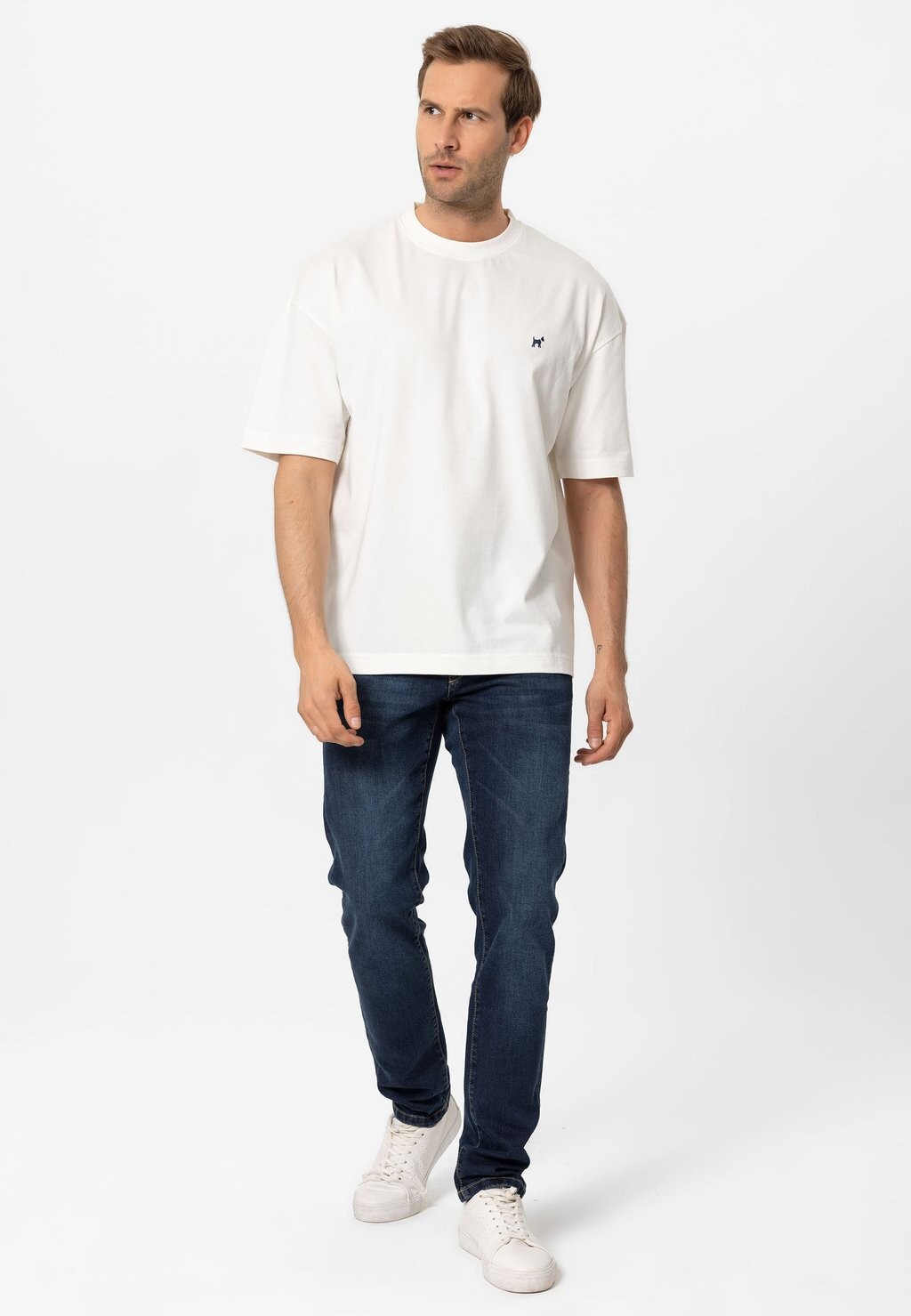 

Базовая футболка OVERSIZE Williot, цвет Mottled Royal Blue