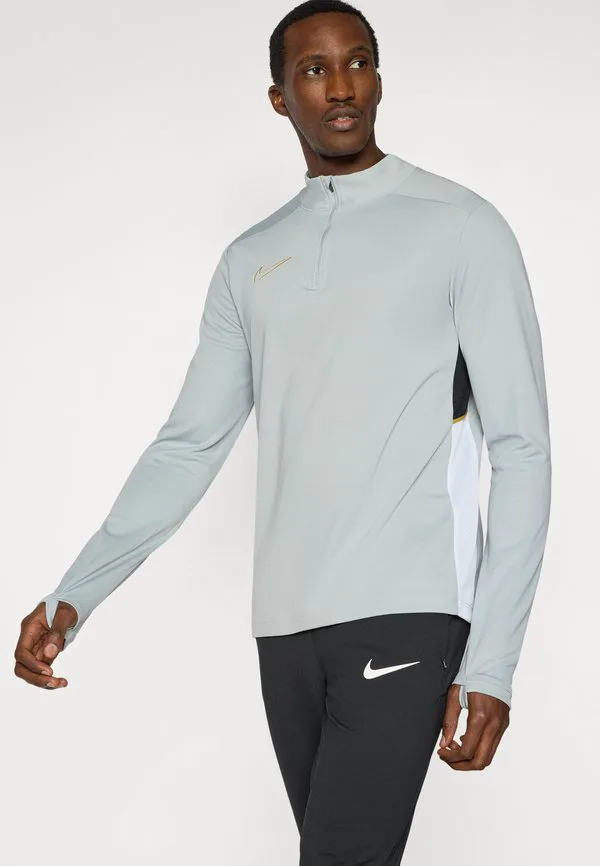 Футболка с длинными рукавами academy Nike Performance, Light Smoke Grey/Black/White/Metallic Gold-Coloured — фото 4