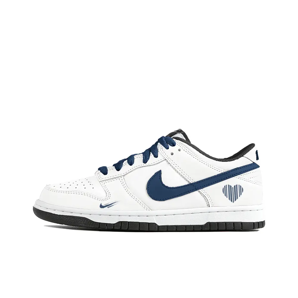 

Кроссовки Nike Dunk Kids' Skateboarding Shoes Grade School, черный