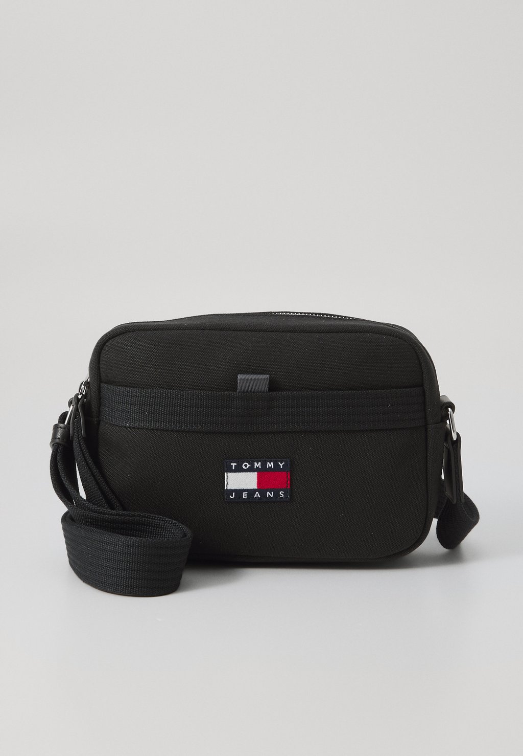 

Сумка через плечо COLLEGIATE SUMMER CAMERA BAG Tommy Jeans, черный