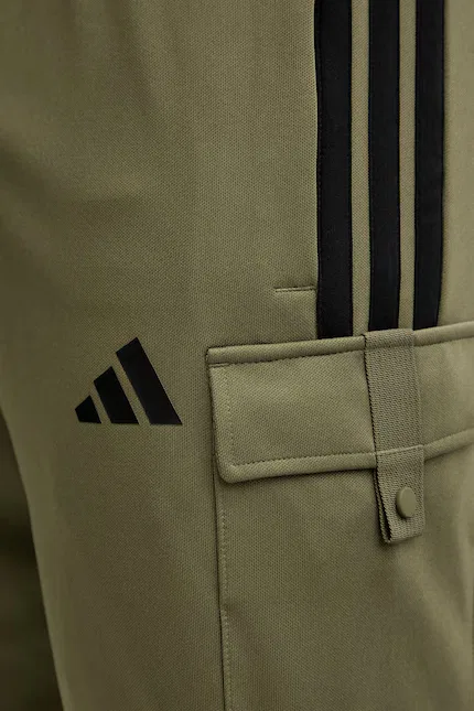 Шорты спортивные Tiro Adidas, зеленый — фото 4