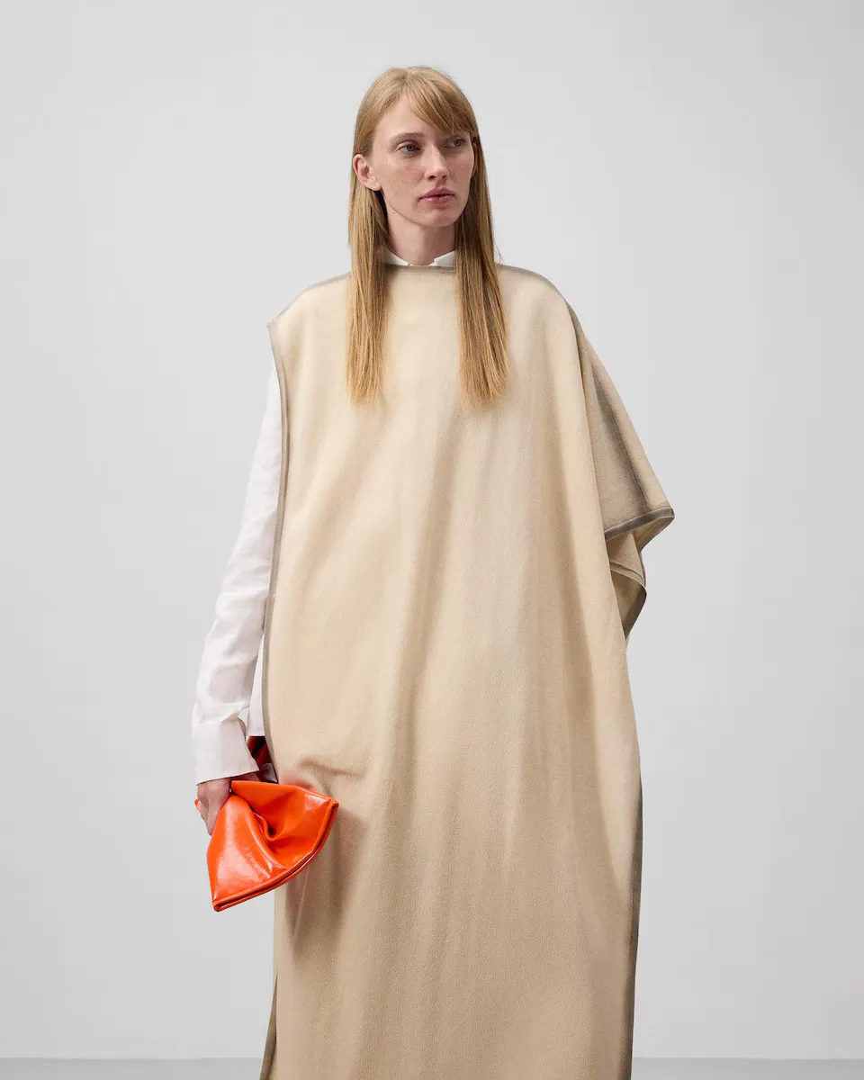 

Женская асимметричная куртка с эффектом спрея Adolfo Dominguez, коричневый