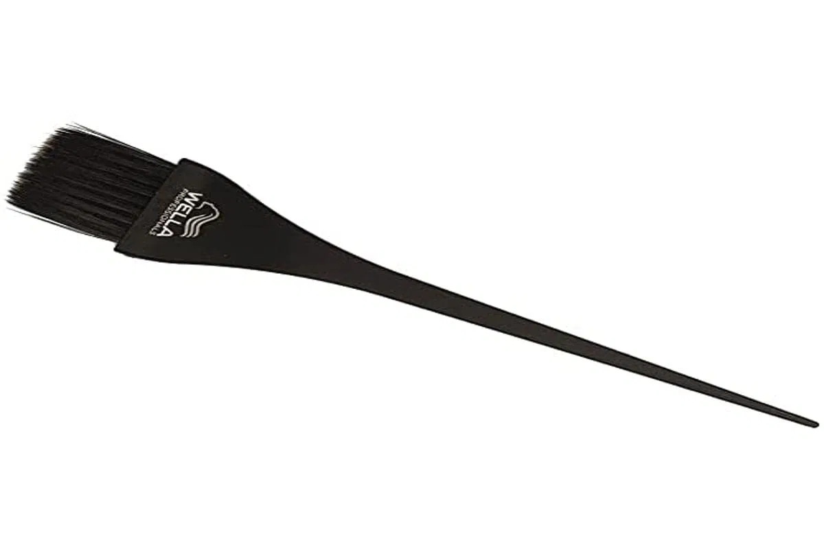 Кисть для окрашивания волос Wella Freehand Narrow Colouring Brush Wella