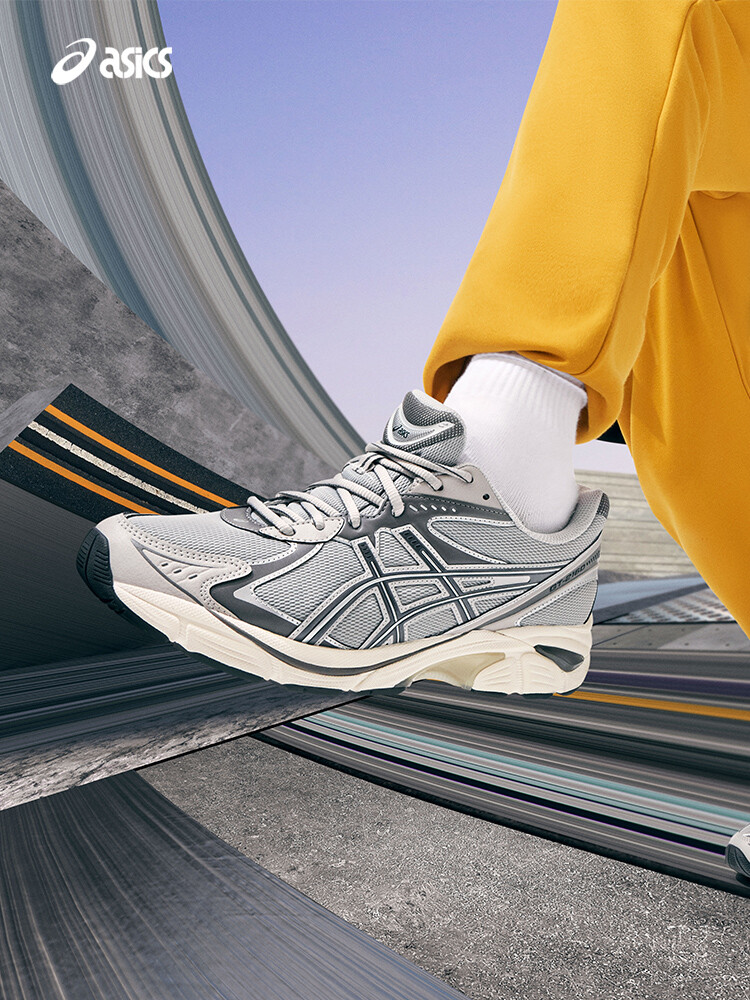 

Кроссовки спортивные Asics классические, желтый