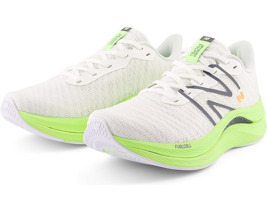 

Кроссовки New Balance FuelCell Propel v4, цвет White/Bleached Lime Glow