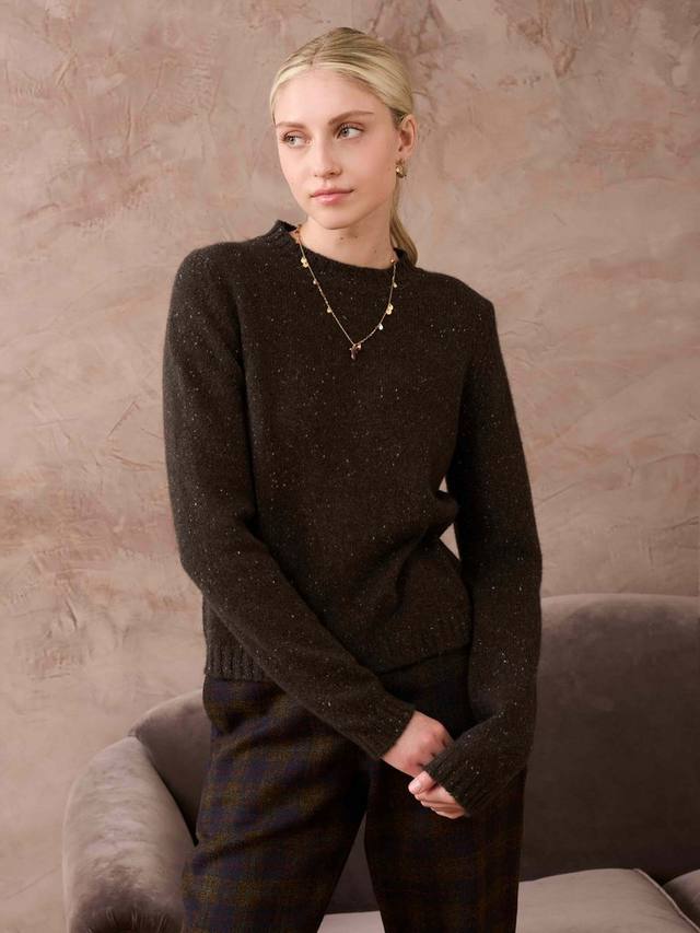 

Кашемировый джемпер в крапинку из донегола Brora, цвет Ebony