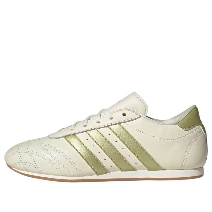 Кроссовки (WMNS) adidas Taekwondo 'Cream White Gold Metallic', бежевый