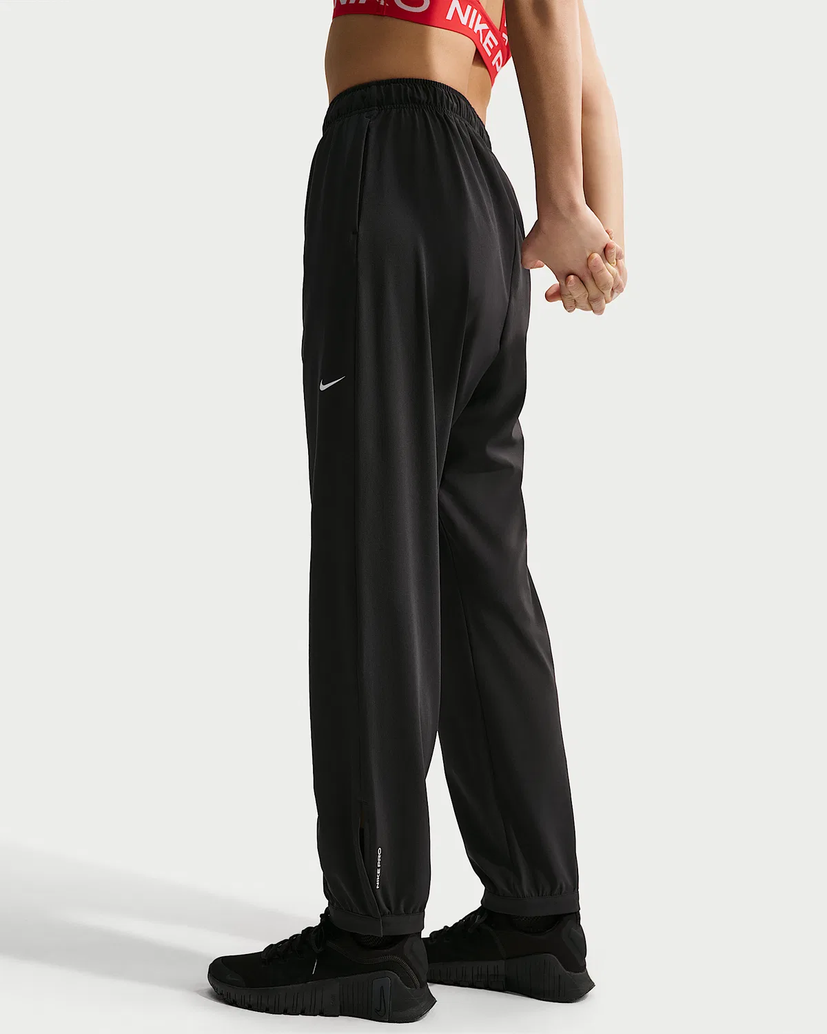 Женские тренировочные брюки Nike Pro Dri-FIT со средней посадкой, Black/White — фото 3