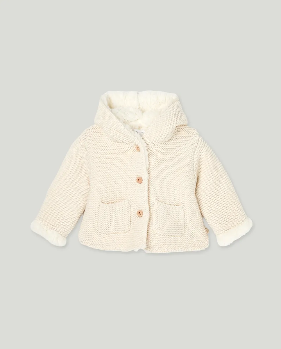 

Короткая трикотажная куртка с капюшоном для маленькой девочки Baby El Corte Inglés, экрю