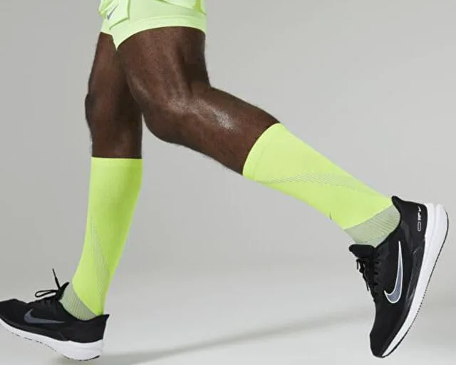 

Мужские кроссовки Nike, белый