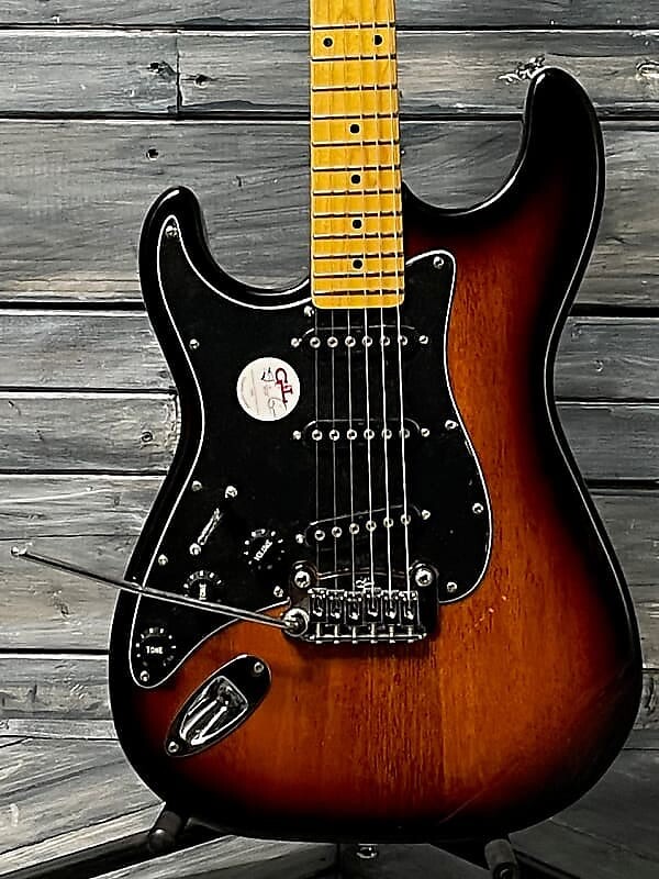 

Электрогитара G&L Left Handed S-500 Tribute Electric Guitar- Tobacco Sunburst