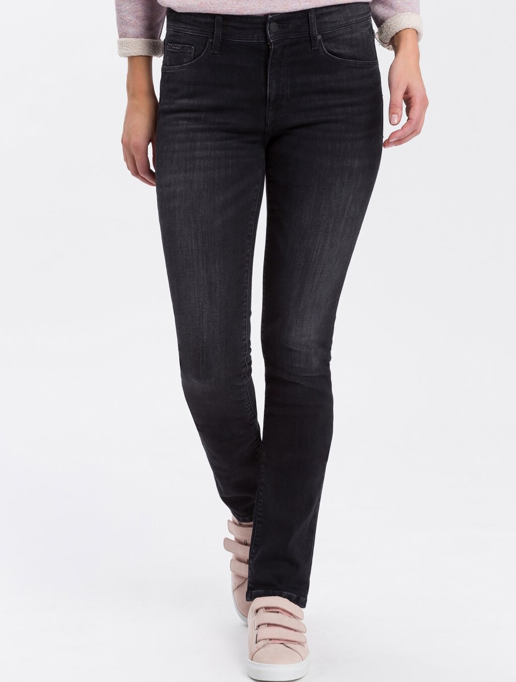 

Джинсы зауженного кроя Cross Jeans