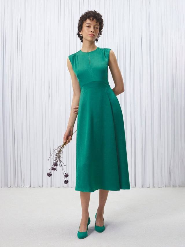 

Бесплатное платье-миди Isobel с круглым вырезом Hobbs