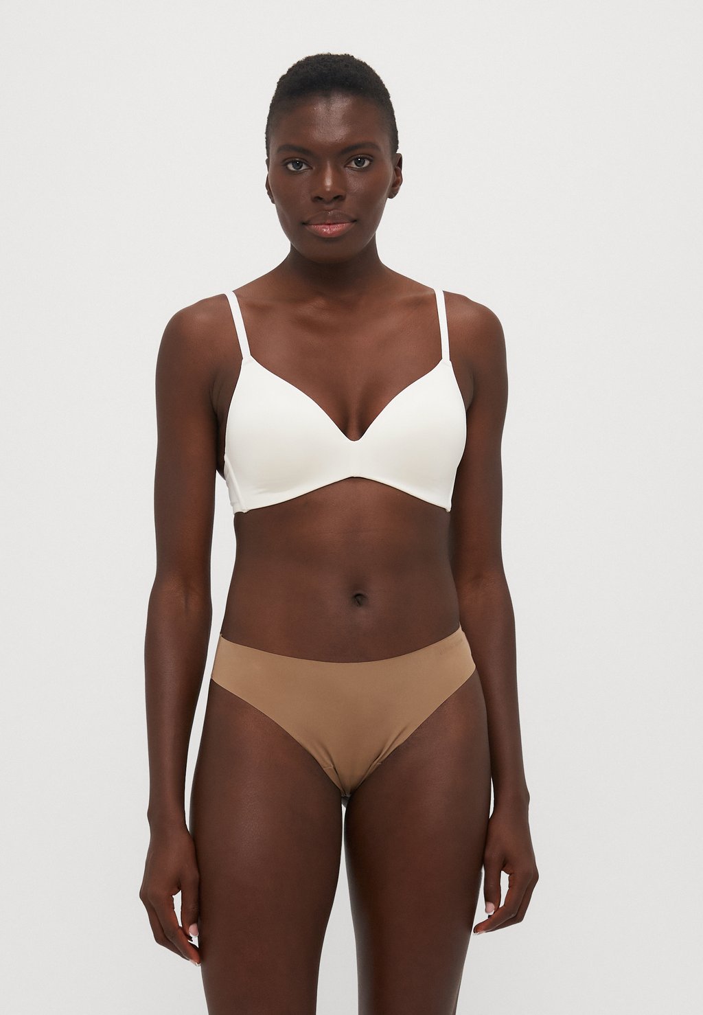 

Стринги INVISIBLE THONG 3 PACK Björn Borg, коричневый