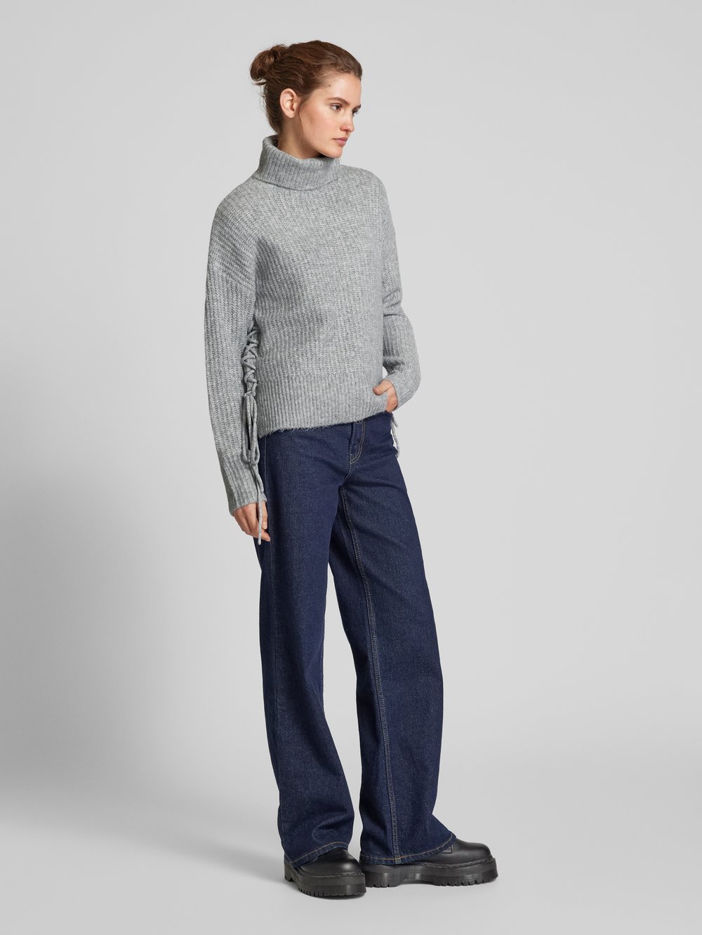 

Водолазка Comfort Fit с боковой шнуровкой, модель 'RADNA' Pieces, графит
