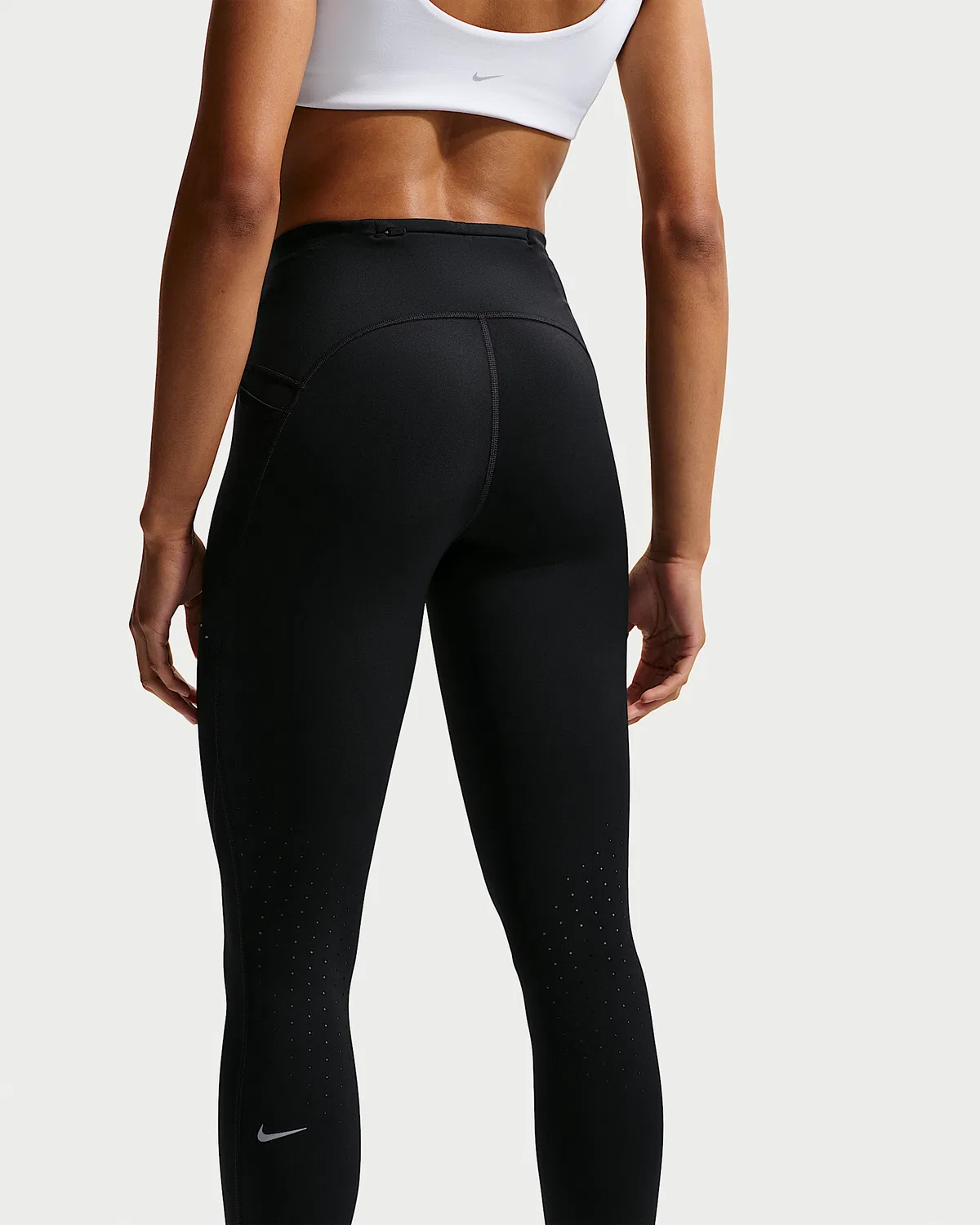 Женские леггинсы для бега Nike Swift с высокой посадкой 7/8 и карманами, Black — фото 3