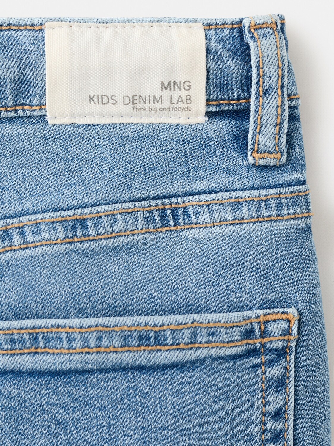 MANGO KIDS Джинсы Slim fit в светло-голубом цвете — фото 4