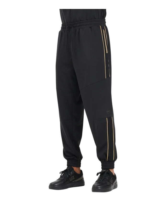 

Спортивные черные брюки, современный дизайн. Emporio Armani Ea7, черный
