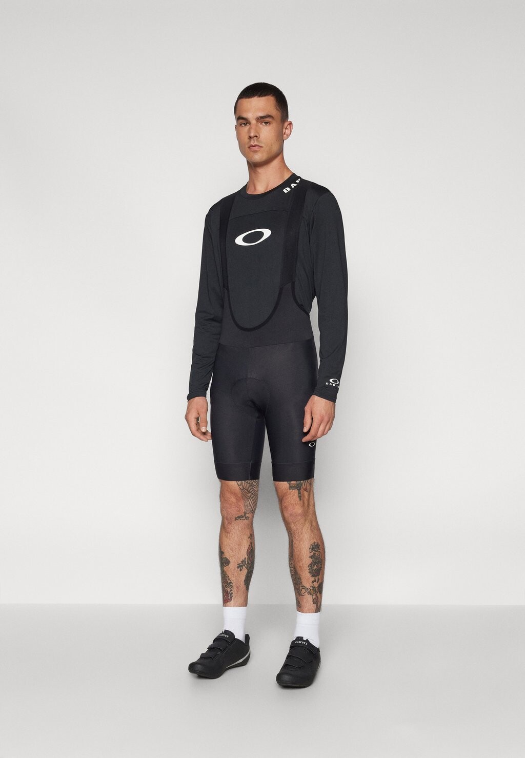 

Шорты для активного отдыха ICON CLASSIC BIB Oakley, черный