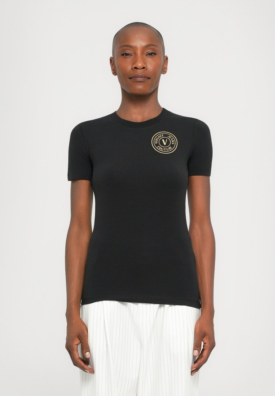 

Футболка Versace Jeans Couture EMBLEM SMALL, Black/Gold-Coloured/Black