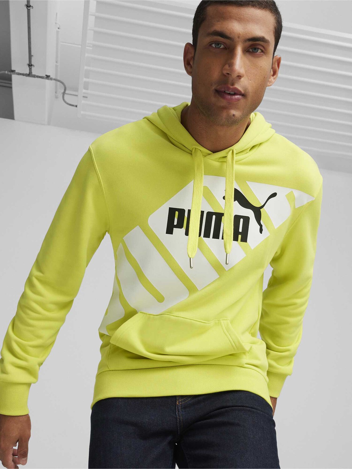 

Толстовка Puma POWER Graphic Hoodie TR, желтый